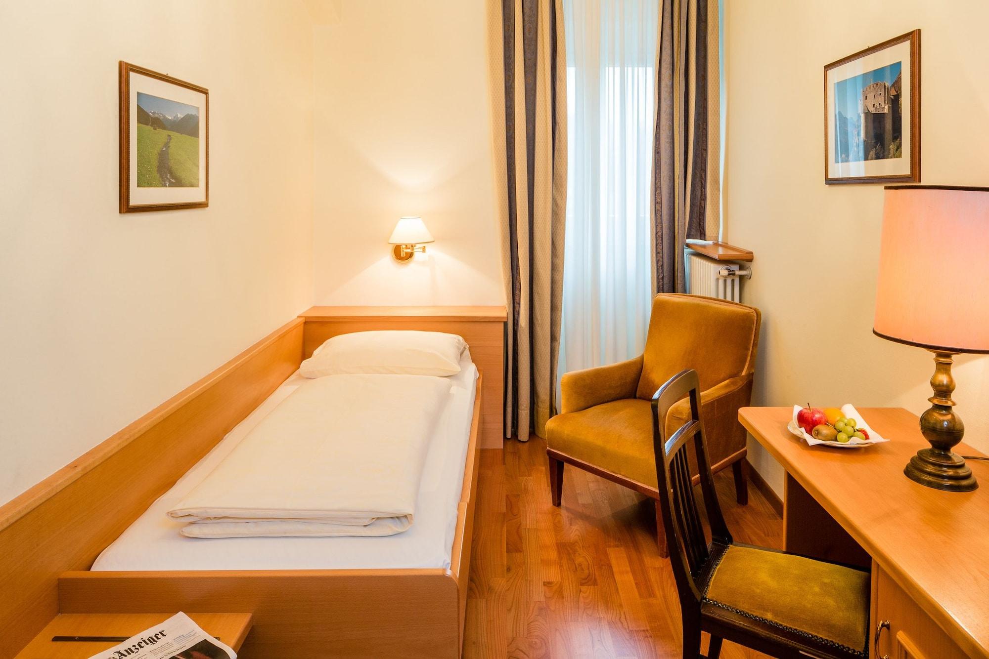 Hotel Bavaria Merano Esterno foto