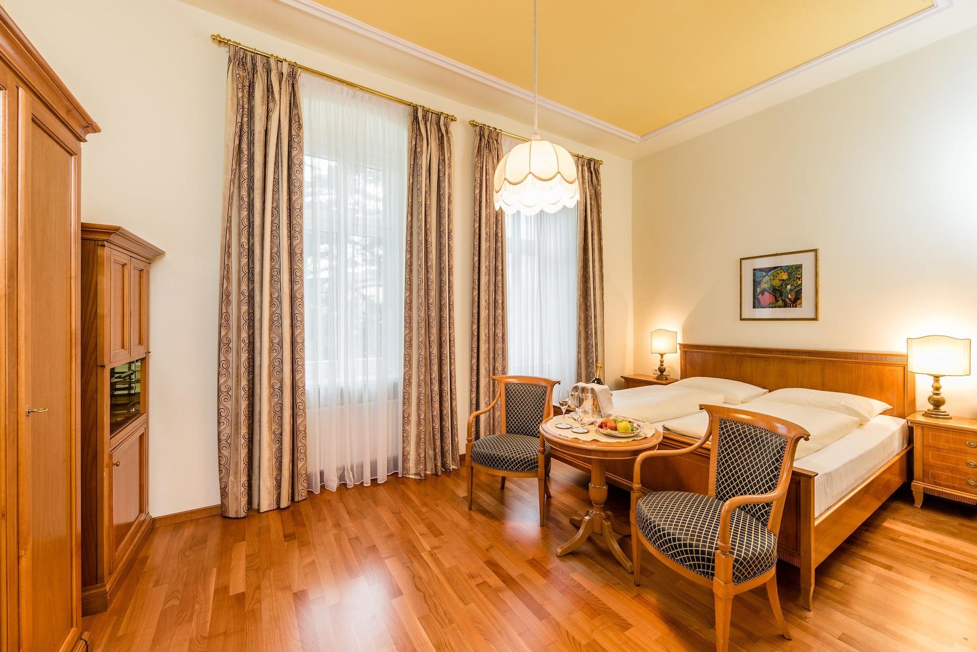 Hotel Bavaria Merano Esterno foto