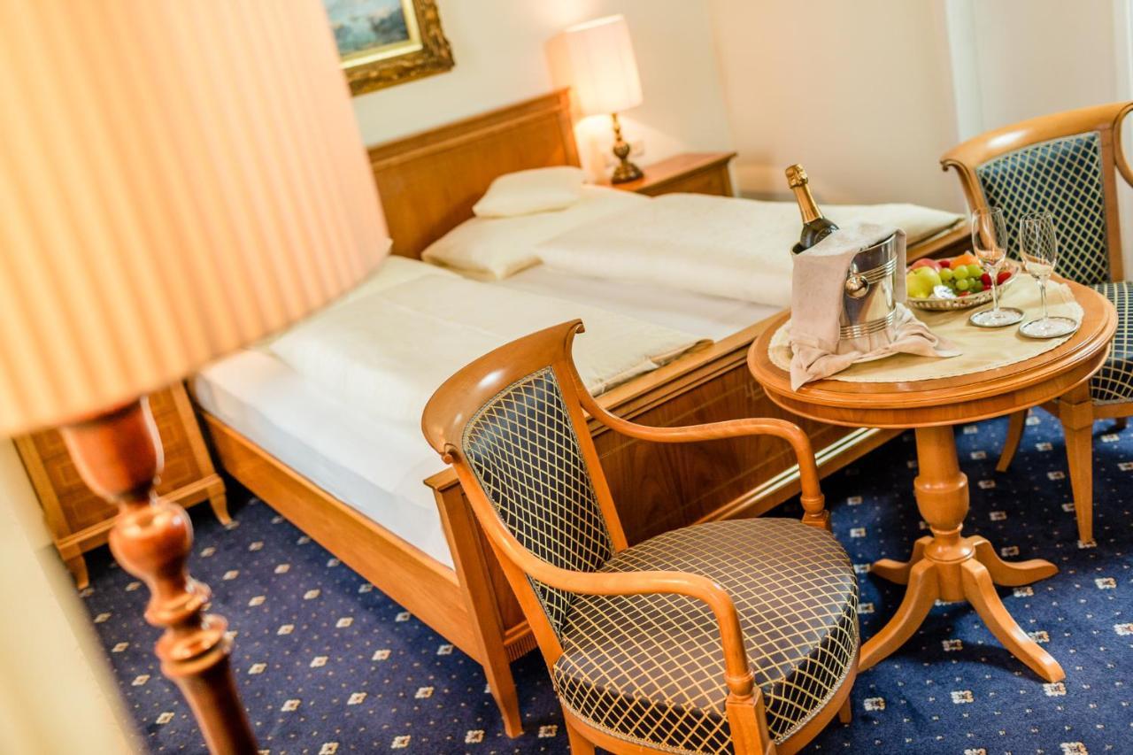 Hotel Bavaria Merano Esterno foto
